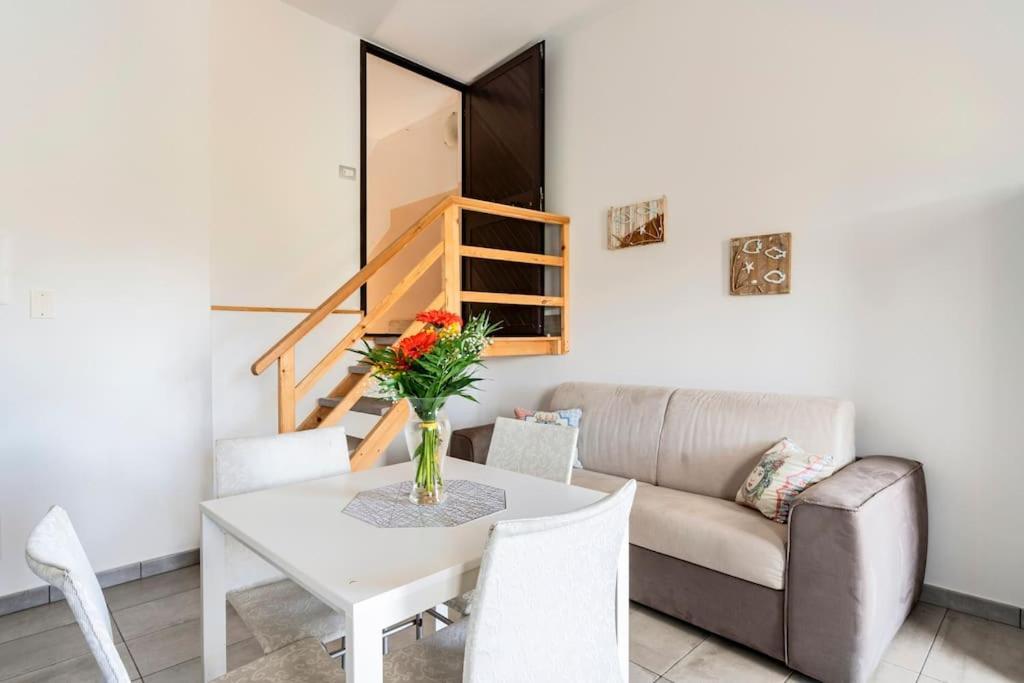 Casa Gioia Lägenhet Giardini Naxos Exteriör bild
