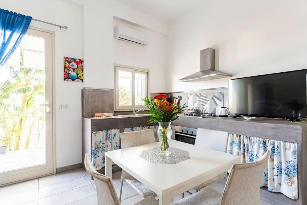 Casa Gioia Lägenhet Giardini Naxos Exteriör bild